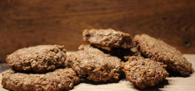 Easy homemade oatmeal cookies recipe from scratch