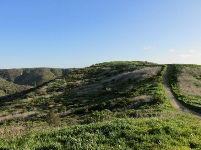 the-laguna-trail-is-a-coastal-hike-that-takes-you-cc0-public-domain-unsplash-nicholas-ceglia-230213_download The Laguna trail is a coastal hike that takes you around several picturesque beach and bay areas.