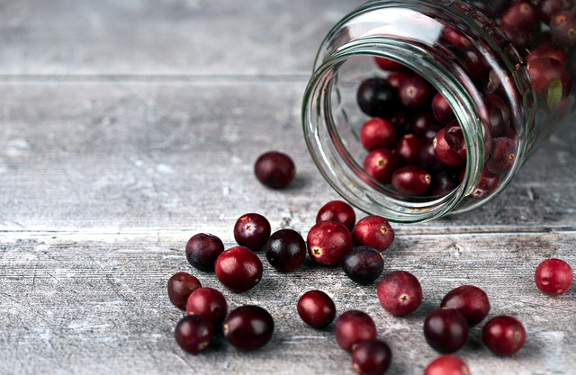 Cranberry juice is packed with antioxidants which can fight off cold viruses.