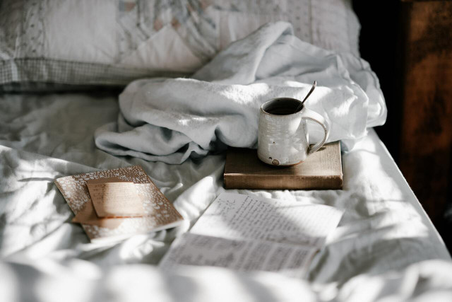 find-a-calm-space-to-journal-cc0-public-domain-unsplash-annie-spratt-230309_download Find a calm space to journal.