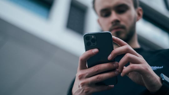 how to cool down your phone