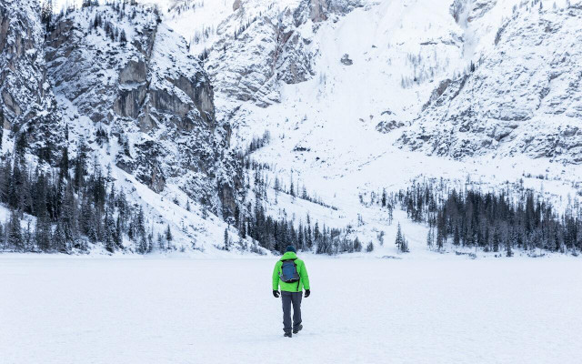 Hiking in winter requires plenty of warm layers. 