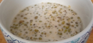 Mung bean porridge: Healthy vegan recipe