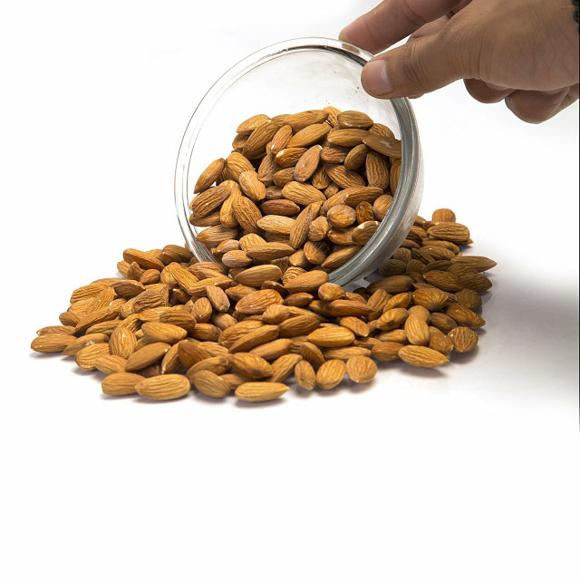 Peeling almonds takes less than 10 minutes.
