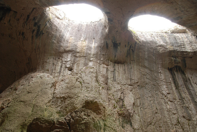 The 'Rock House' cave makes this trail one of the best hikes in the midwest.