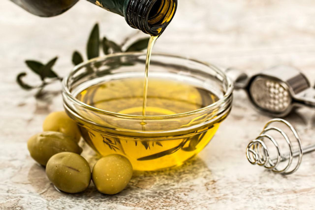 Switch your cooking oil to olive oil, which has many properties that aid in liver health. 