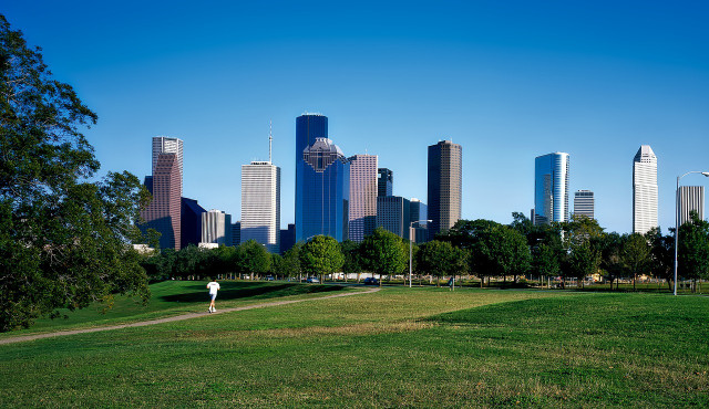 Hermann Park is great for families who enjoy hiking near Houston.