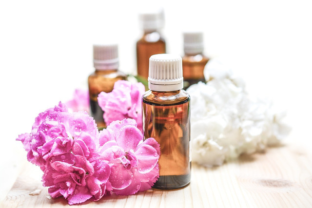 Essential oils can make all the difference for your DIY bubble bath.