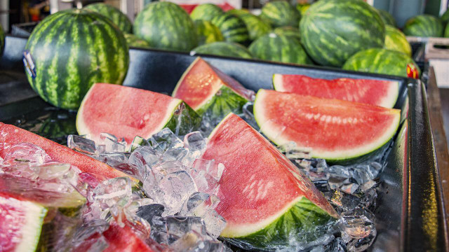 Can you freeze watermelon?