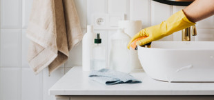 how to get rid of hard water stains
