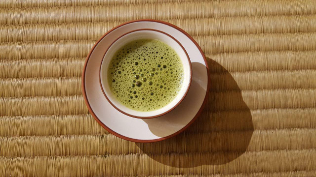 Drinking a dirty matcha gives you powerful health benefits found in green tea, with additional help from the espresso and coconut milk.