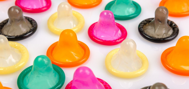 do condoms expire