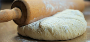 Rolling pin substitutes