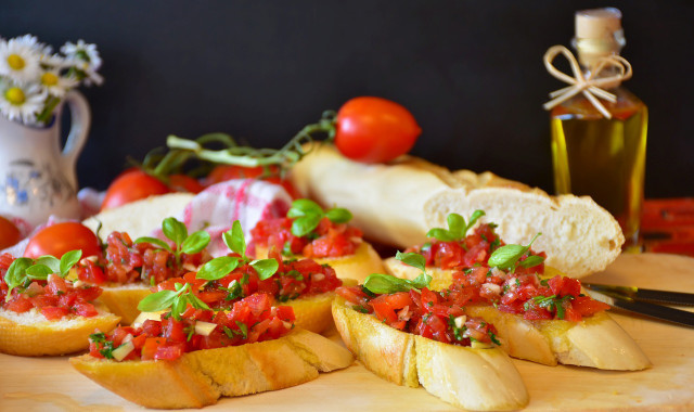 While bruschetta is first roasted and then topped, crostini is firstly topped with ingredients and then roasted, but other than that, they use almost identical recipes.