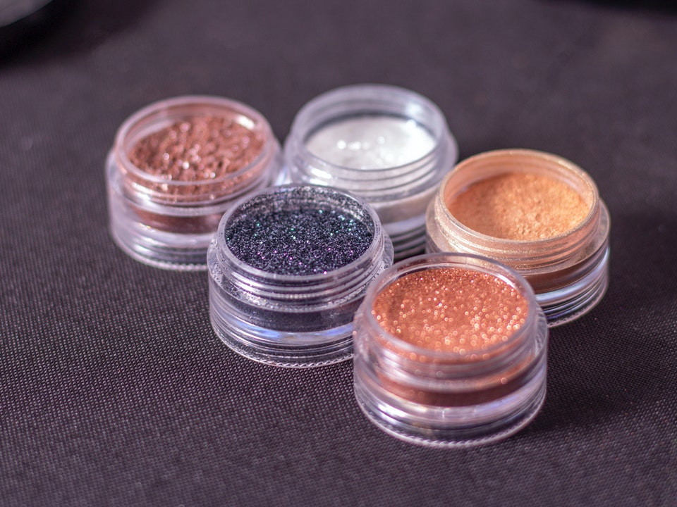 Ethical Beauty: What's the Deal With Mica Powder?