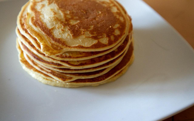 You won't even be able to tell that these oat milk pancakes don't contain any dairy. 
