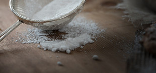 Powdered sugar substitutes