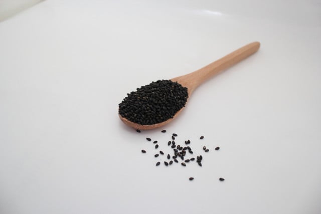 There are also a wide range of cosmetic black sesame seed benefits worth considering too.