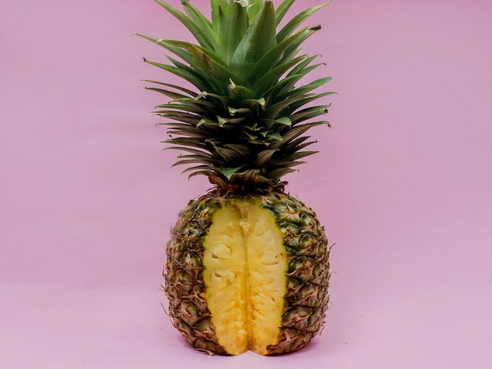 Easy Steps to Cut a Pineapple with a Corer 2024 AtOnce