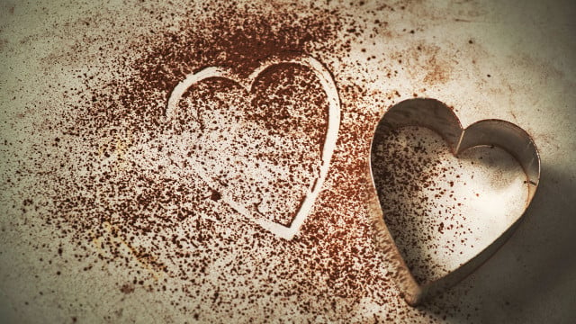 cocoa vs. cacao powder – what's the difference?