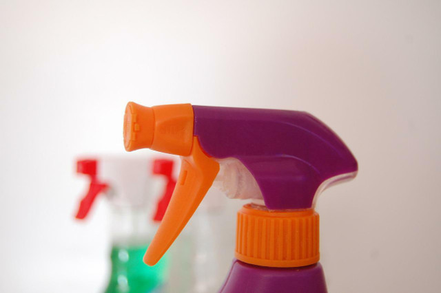 Ban conventional cleaning products from your kitchen to enjoy healthier air quality.