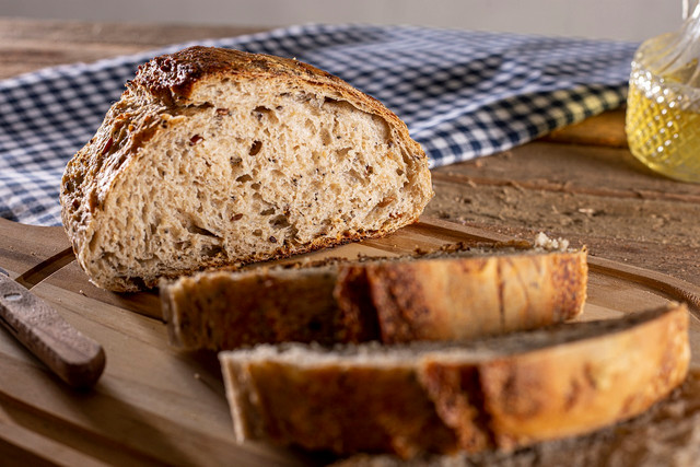 Not sure which store-bought vegan bread brand to try first? Get busy baking and see how they compare to this homemade vegan bread recipe.