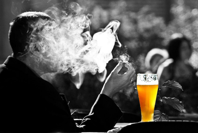 Avoid alcohol when trying to quit smoking  to limit your cravings.