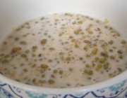 Mung bean porridge: Healthy vegan recipe