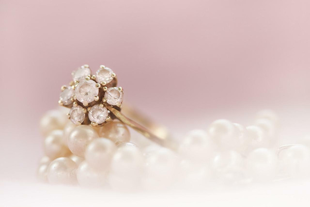 Yam uses pearls in many of their pieces.
