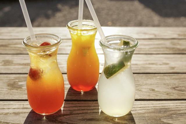 Instead of reaching for a beer or glass of wine, go for a refreshing iced tea or lemonade instead.