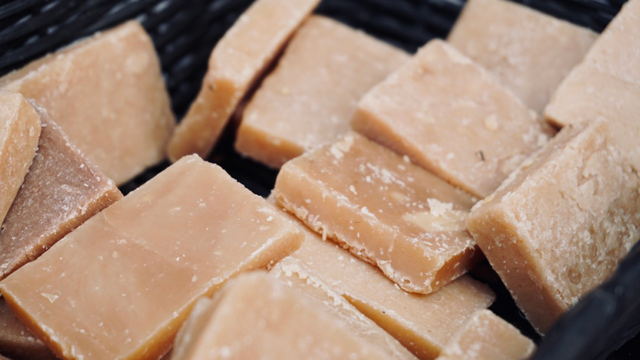 This Shea Butter Soap Bar Recipe is So Easy and So Worth the Effort 
