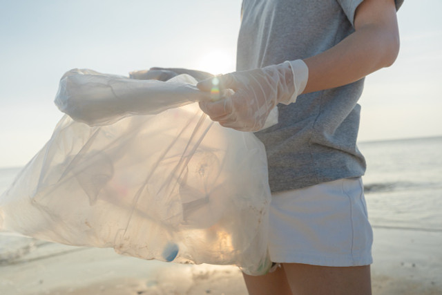 Distressingly, the microplastics in microfiber can still find its way into our water sources.