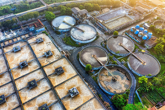Wastewater treatment plants also use digesters to produce energy. 