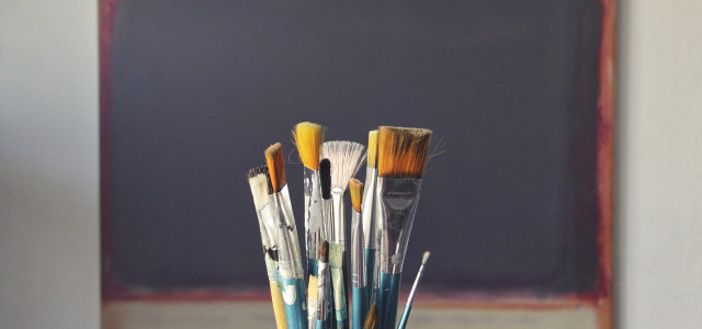 How to clean oil paintbrushes