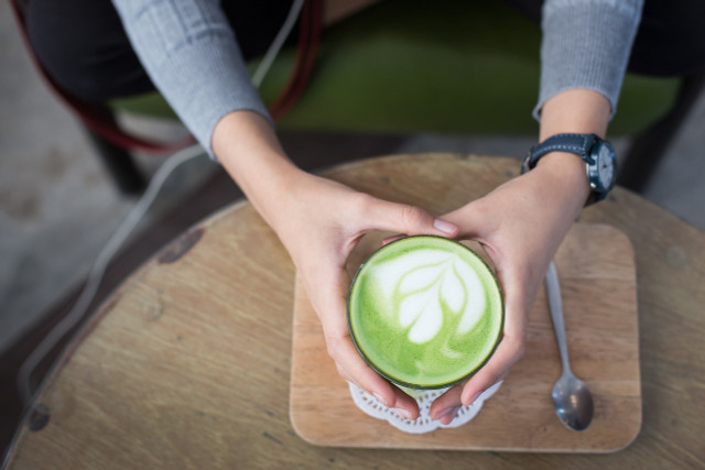 The vegan iced matcha green tea latte recipe 