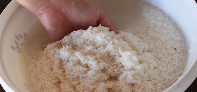 Rice Water Rinse: Benefits and How to Make it - Utopia Rice Water Rinse: Benefits and How to Make it - Utopia