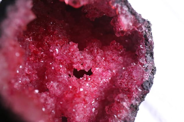 Learn how to find geodes by understanding them better.