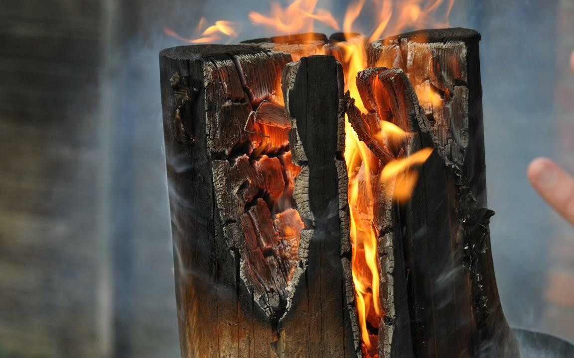 How to Make a Swedish Fire Log for Camping - Utopia