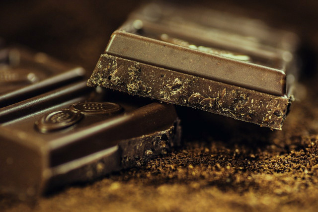 Eating dark chocolate can boost your mood.