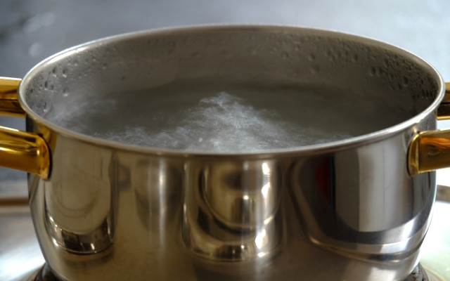 how to make distilled water