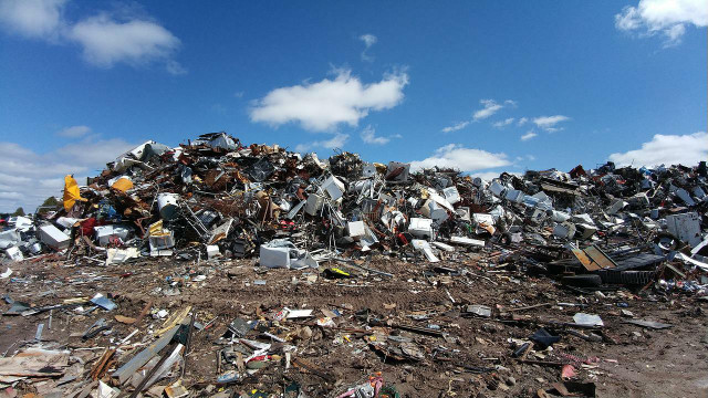 Lots of furniture can end up in landfill if not reused or recycled, contributing to CO2 emissions.