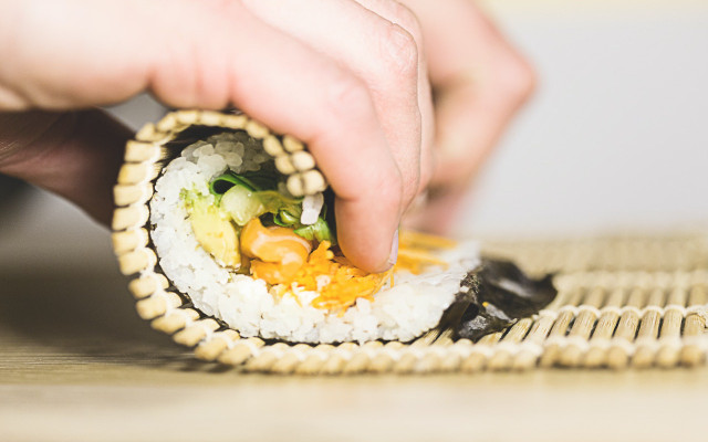 veggie sushi rolls 