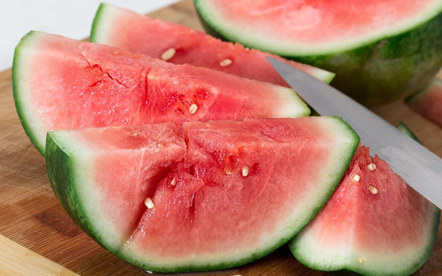 watermelon- tips to stay cool