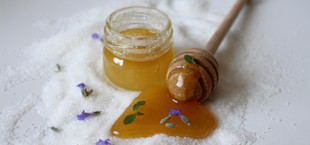 honey healthier than sugar