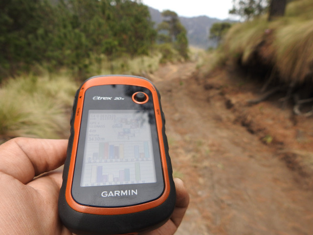 Always make sure you have a GPS-enabled device to find the geocache. 