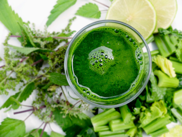 Green juice boosts your energy.