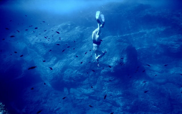 Free diving is easily accessible as it requires no equipment. That's why it belongs on the list of the most dangerous sports. 