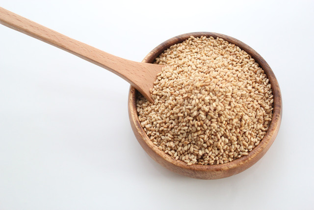Sesamin, the antioxidant present in sesame seeds, has been found to improve liver function related to the metabolization of alcohol.