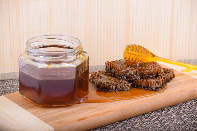 Like honey, bee propolis benefits will depend on the plants that bees collect resin from.