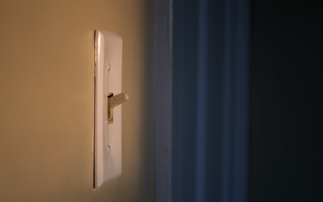 ways to conserve energy light switch